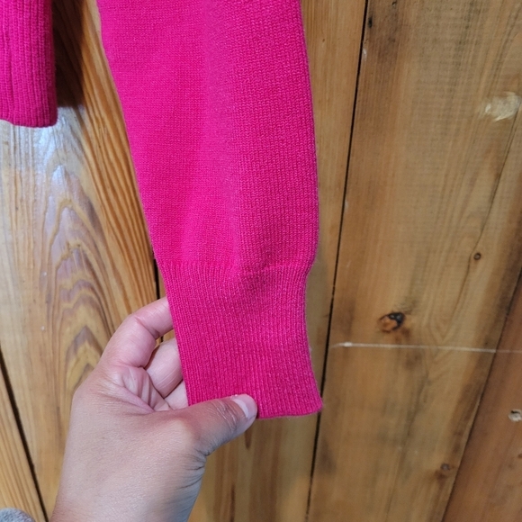 Calligraphie Pink Button-Detail Women's Sweater - Picture 3 of 10